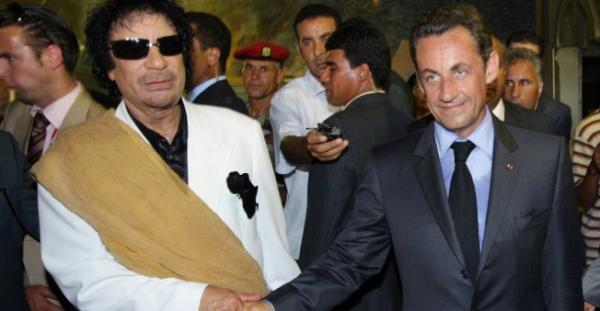 الشرطة الفرنسية توقف الرئيس الفرنسي بعد عودته من المغرب