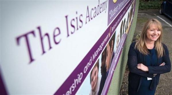مدرسة بريطانية تضطر لتغيير اسمها بسبب "داعش"