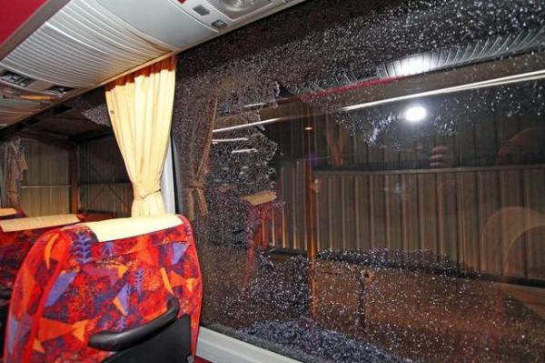 حافلة للركاب تتعرض لهجوم عنيف من طرف مجهولين بضواحي مراكش