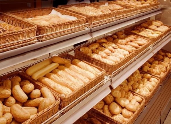 جامعة أرباب المخابز عازمة على الزيادة في ثمن الخبز رغم تهديدات الوفا