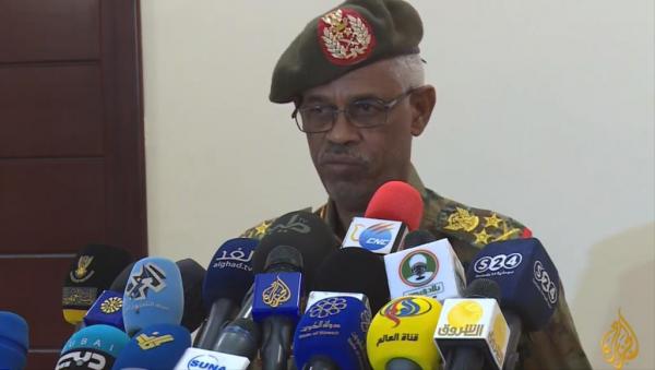 عاجل:الجيش السوداني سيعلن فرض حظر التجول في كافة أنحاء البلاد ابتداء من هذا التوقيت
