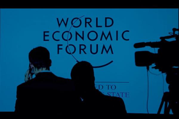 المنتدى الاقتصادي العالمي يختار شابين مغربين ضمن &quot;القيادات العالمية الشابة 2015&quot;
