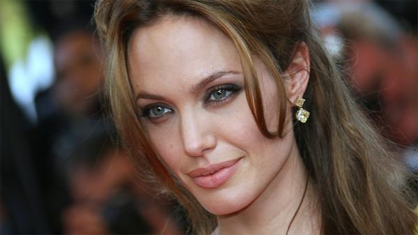 أنجلينا جولي تعرض "لوحة مراكش" للبيع بـــــ3,4 ملايين دولار