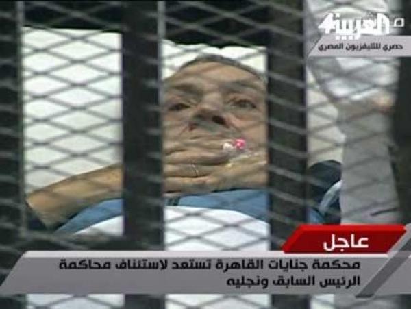 محكمة مبارك تقرر ضم قضية العادلي.. ووقف البث التلفزيوني للجلسات