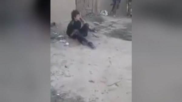 فيديو مُسرب للجيش العراقي يعدم طفلا بطريقة بشعة