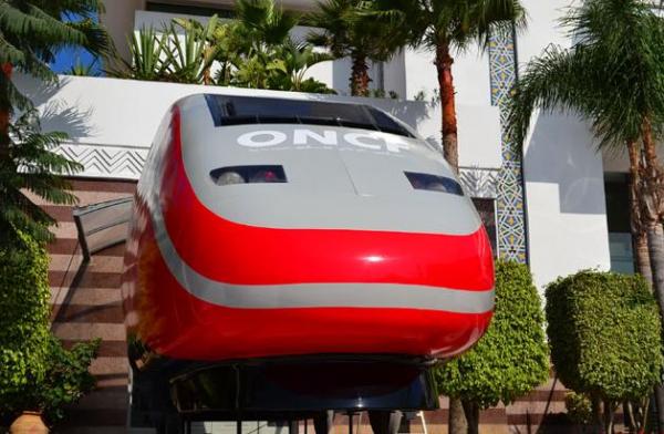 هذه أسباب تأخر اطلاق القطار فائق السرعة «TGV» الى 2016!