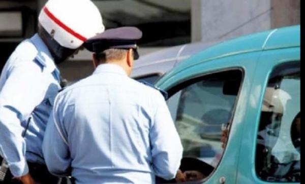 دهس شرطي من طرف سائقة سيارة بعدما حاول تسجيل مخالفة في حقها