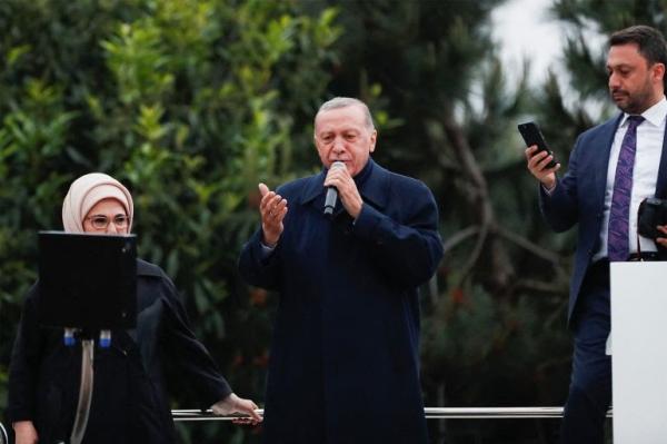 عاجل.. "أردوغان" يفوز بولاية جديدة في الانتخابات الرئاسية التركية