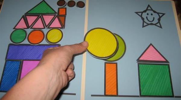"صيد الأشكال" لعبة تمهد لتعلم الطفل القراءة والحساب