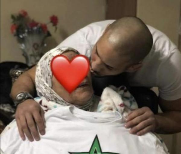 الموت يفجع البطل المغربي "أبو زعيتر" في أحب الناس إلى قلبه (صورة)