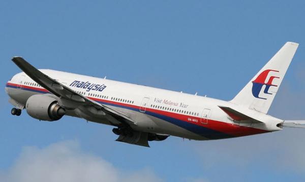قبطان : واشنطن ربما أسقطت الطائرة الماليزية