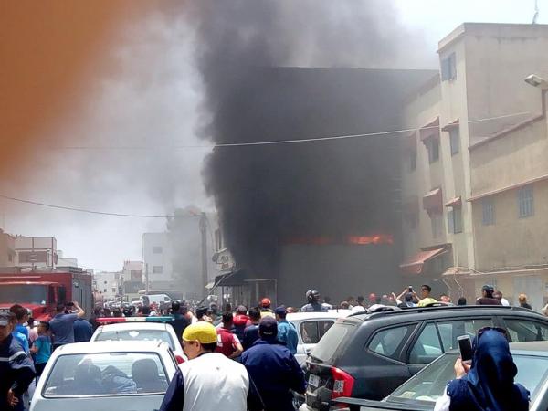 عاجل: حريق مهول يجهز على محل لبيع الأفرشة التركية بالرباط (فيديو)