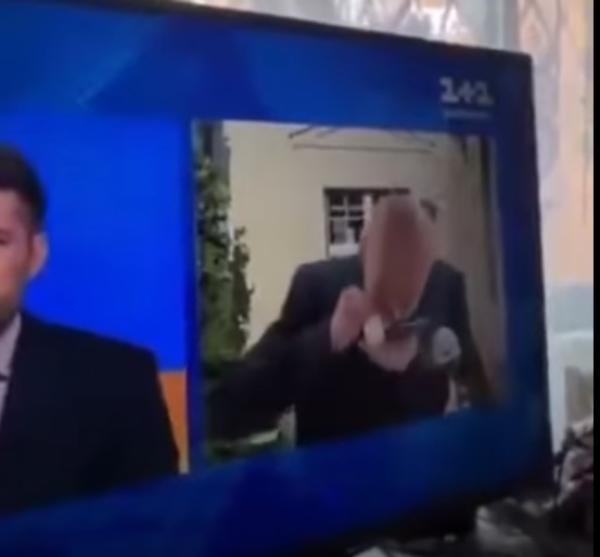 مراسل التلفزيون الأوكراني يستنشق "مادة بيضاء" على الهواء (فيديو)