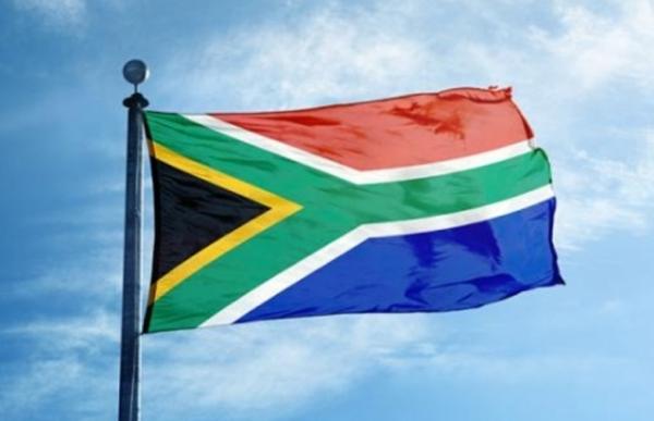 جنوب إفريقيا تصف قرار بعض البلدان بتعليق السفر بـ"غير المبرر"