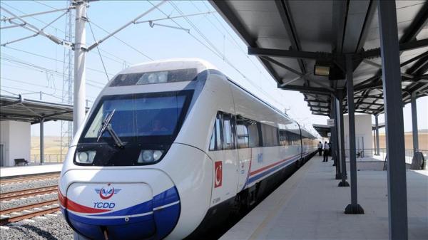 مشروع خط قطار فائق السرعة يختصر الرحلة بين أنقرة وإسطنبول إلى 80 دقيقة