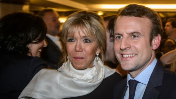 تعرف على قصة زواج "ماكرون" المرشح لرئاسة فرنسا من سيدة تكبره بـ25 سنة