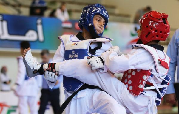 البطلة المغربية أميمة بوشتي تتأهل إلى أولمبياد طوكيو 2020