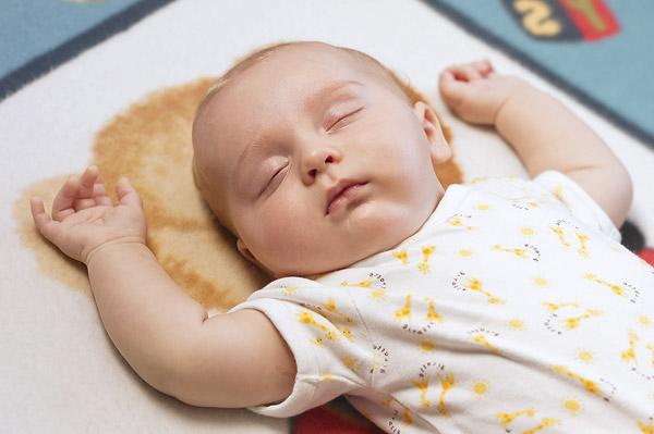 دراسة: نوم الرضع «فترة القيلولة» يقوي ذاكرتهم