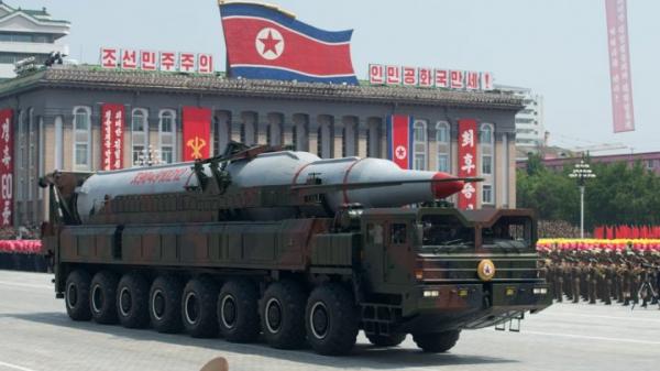 كوريا الشمالية تهدد أمريكا بضربات صاروخية
