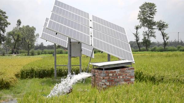 لوبيات الغاز يضغطون على وزارة الفلاحة بالعدول عن فكرة الاستعانة بالطاقة الشمسية في السقي
