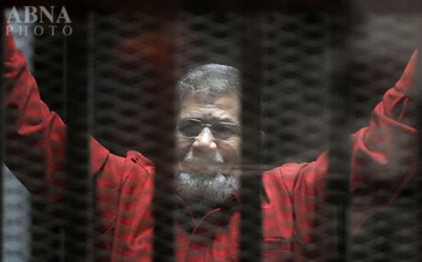 قيادي إخواني : إعدام مرسي و بديع يوم عيد الفطر