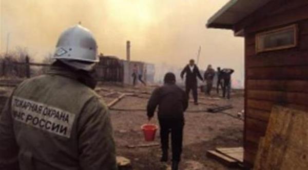 صحافي يتسبب بحريق أثناء تغطية حرائق سيبيريا