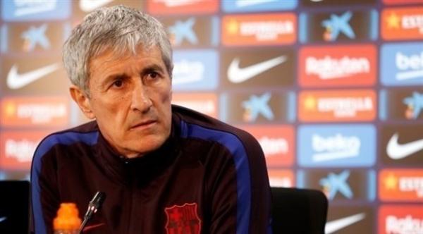 مدرب برشلونة يعلق على أنباء رحيل ميسي عن النادي الكتالوني