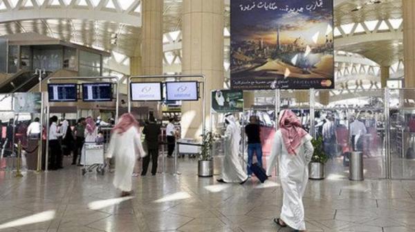 السعودية تقرر تعليق الرحلات القادمة من سبع دول إفريقية بسبب السلالة المتحورة الجديدة