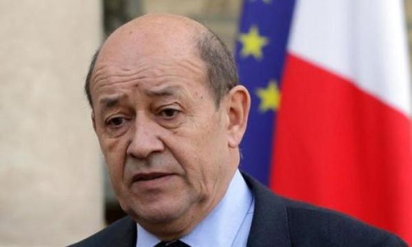 وزير الدفاع الفرنسي يتسبب في توقيف مدرب جزائري