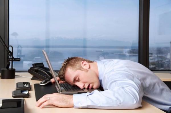 الآثار الصحية للعمل الليلي: دراسة تكشف تغيرات بيولوجية مقلقة