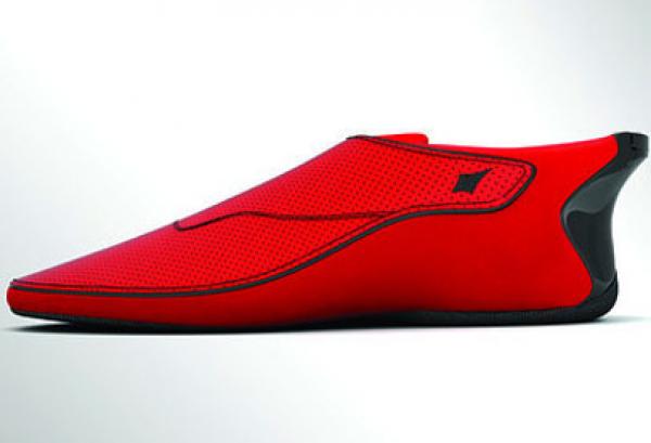 شركة هندية تكشف عن حذاء ذكي يوجه الأشخاص إلى الأماكن التي يرغبون في الذهاب إليها