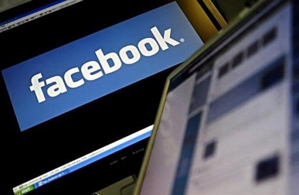 دراسة: 80% من مستخدمي "فيس بوك" يقبلون أشخاصاً للتجسس عليهم