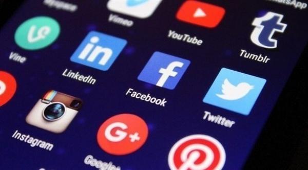 برنامج عجيب يمكن من الكشف عن الحسابات الوهمية في مواقع التواصل الاجتماعي