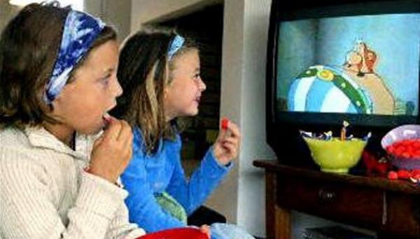 دراسة: التلفزيون يحول الأطفال إلى "أغبياء"