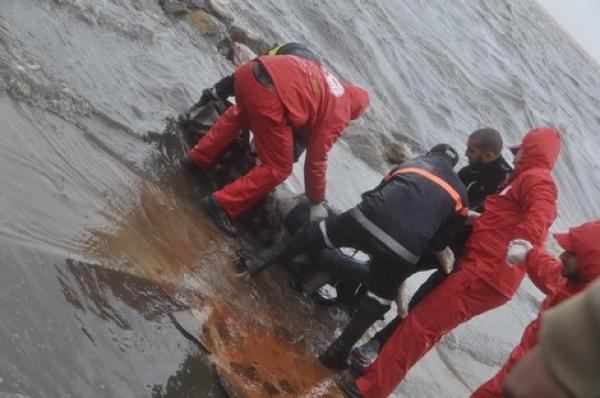 انتشال جثث أربعة مهاجرين أفارقة و إنقاذ 34 آخرين قبالة سواحل الحسيمة