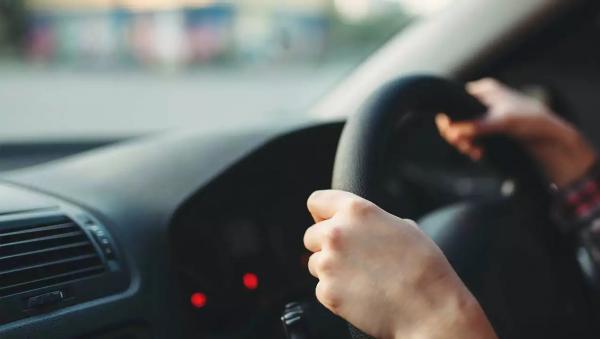 دراسة:  النساء أكثر عرضة للإصابة بالصدمة بعد حوادث السيارات