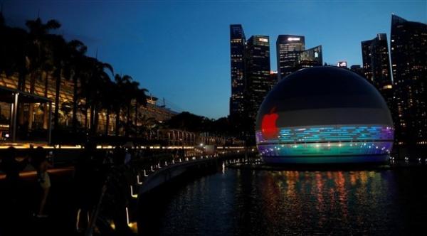 أبل تعتزم افتتاح أول متجر عائم في العالم بسنغافورة