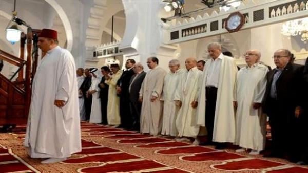 بوتفليقة يغيب عن صلاة العيد بالجزائر وغزة حاضرة في الخطبة الرسمية