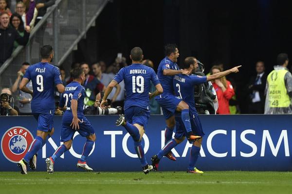 ايطاليا تحقق أول فوز على اسبانيا منذ 22 سنة و تجردها من لقب أمم أوروبا