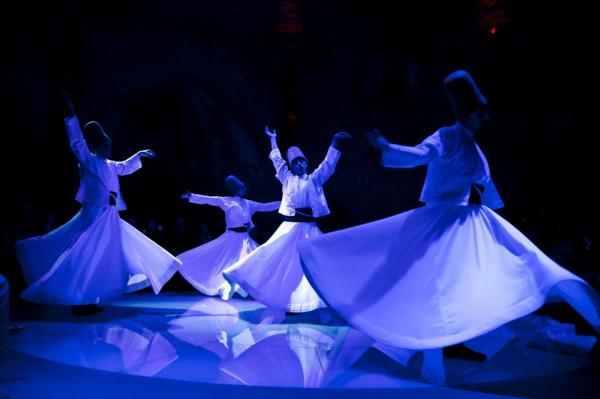 الرقص على آيات القرآن الكريم يثير جدلا بالعرائش