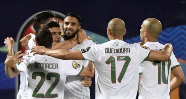 "الكاف" يكشف عن التشكيلة المثالية لأمم إفريقيا 2019 بحضور 5 لاعبين عرب