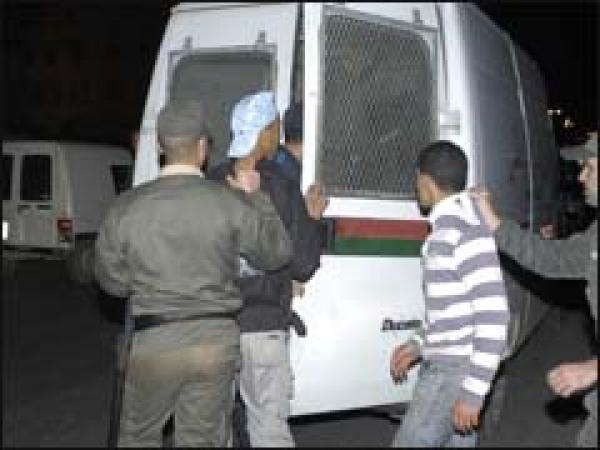 إلقاء القبض على مروجين للمخدرات وأقراص الهلوسة بمدينة المحمدية