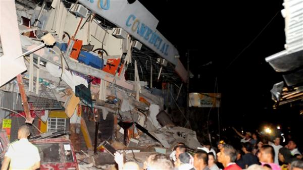 ارتفاع حصيلة ضحايا زلزال الإكوادور إلى 77 قتيلا و570 جريحا