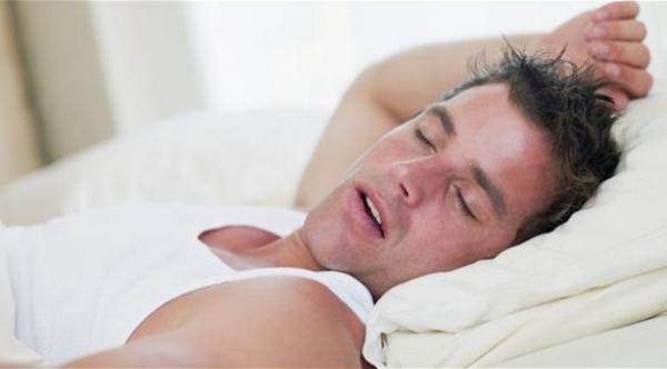 5 علاجات طبيعية بديلة للتغلب على مشاكل النوم