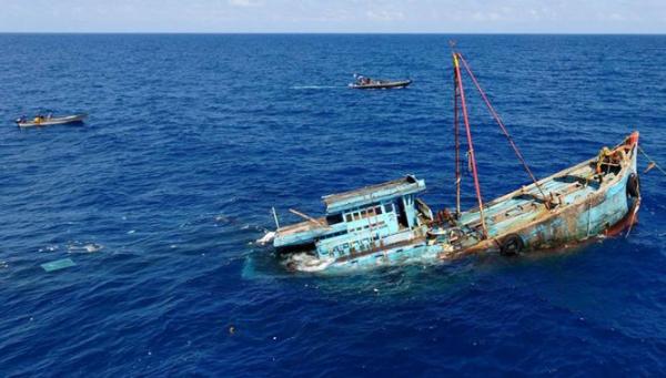 مأساة جديدة...أمواج المحيط تبتلع سفينة صيد قبالة طانطان وأنباء عن حصيلة ثقيلة من الضحايا