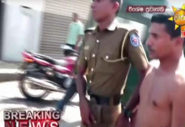 القبض على 7 متورطين في تفجيرات في سريلانكا ومواطنون ينقضون على أحدهم للانتقام منه لحظة اعتقاله (فيديو)