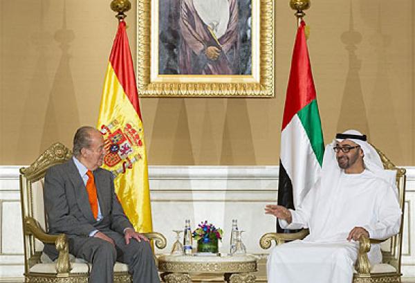 العاهل الإسباني يطرق باب الإمارات بحثا عن دعم اقتصادي