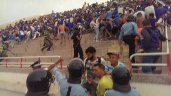 اصابة مشجعين لاتحاد طنجة و اعتقال سبعة خلال مباراة الملعب الشرفي بمكناس