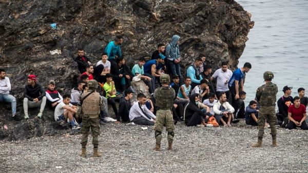 وزير الداخلية الإسباني يعلن إعادة 2700 مهاجر ،ومصادر تؤكد عودة عدد منهم للثغر المحتل مرة أخرى