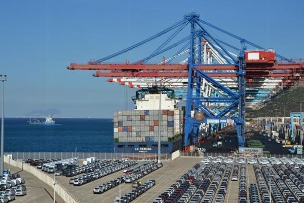 قرار هام وغير مسبوق من جمارك ميناء طنجة المتوسطي